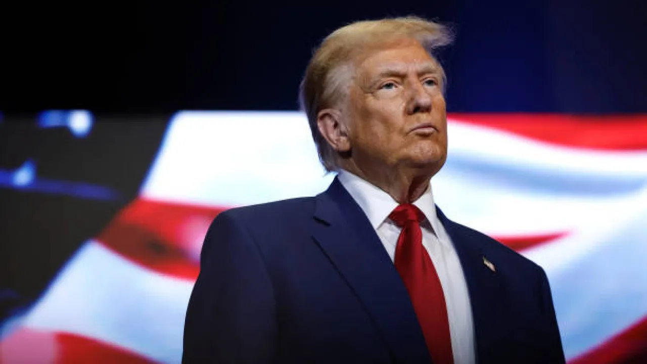 Трамп: «Якщо росія та Україна не підпишуть мирну угоду, то вони дурні» (ВІДЕО) 