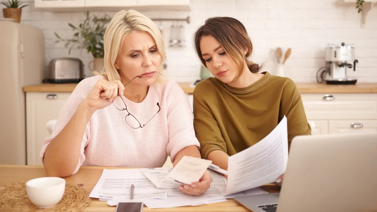 Субсидії у лютому під питанням: ПФУ перевірить доходи українців та змінить правила виплат 