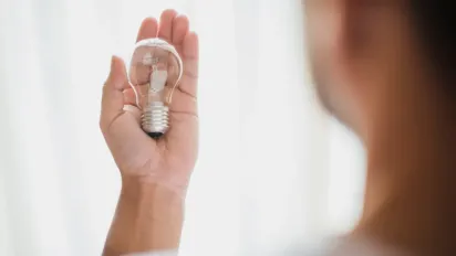 Світла немає, а рахунки ростуть: гендиректор YASNO пояснив три причини великих сум у платіжках - фото