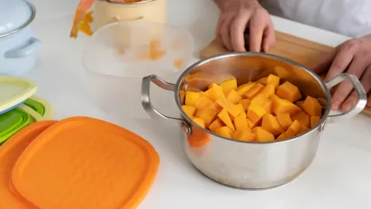 Картопля звариться вдвічі швидше: що варто додати у воду під час варіння - фото