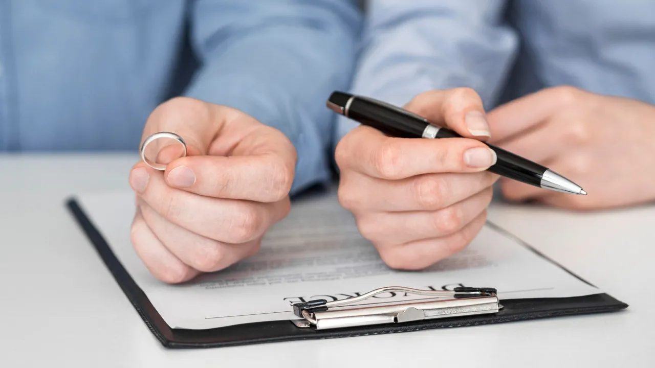 Машина на двох: як за законом ділиться автомобіль при розлученні та хто має право на грошову компенсацію 