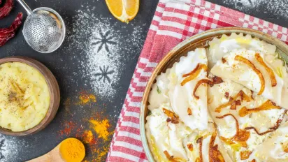 Секрет шеф-кухаря: як приготувати повітряну сирну запіканку, яка ніколи не осідає - фото