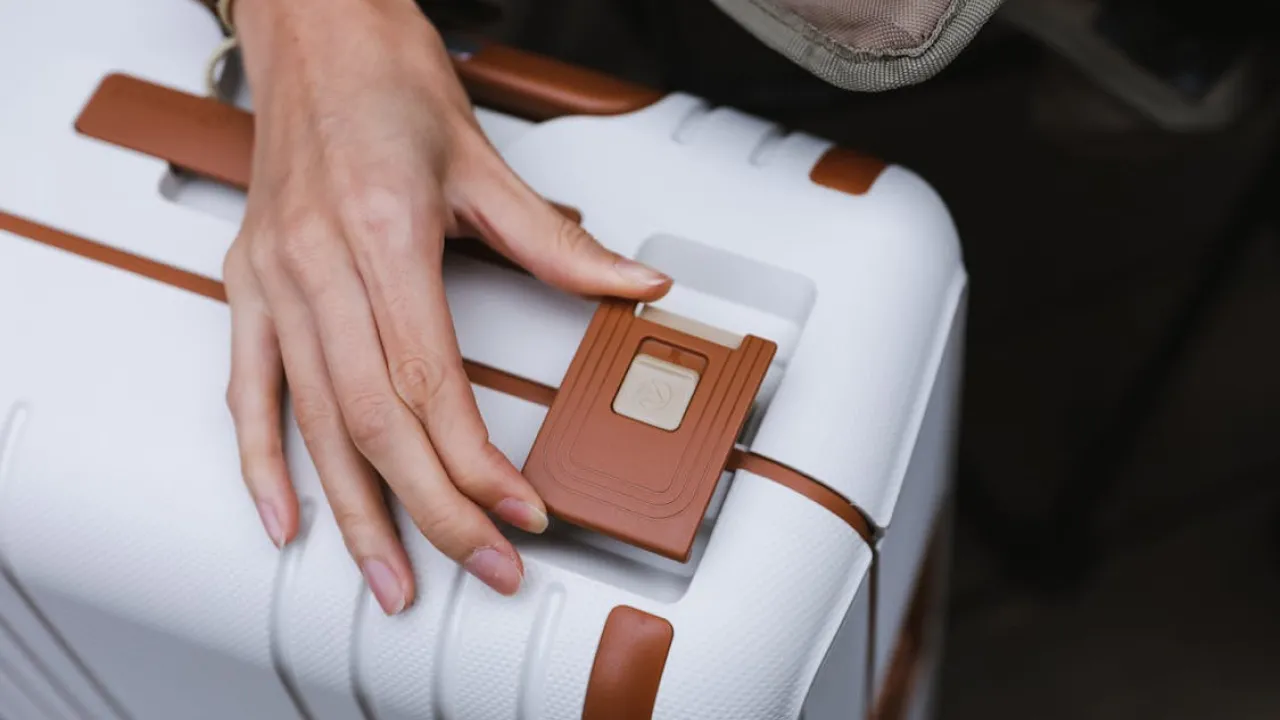 З готелю — без валіз: «Нова пошта» запустила послугу доставки речей 