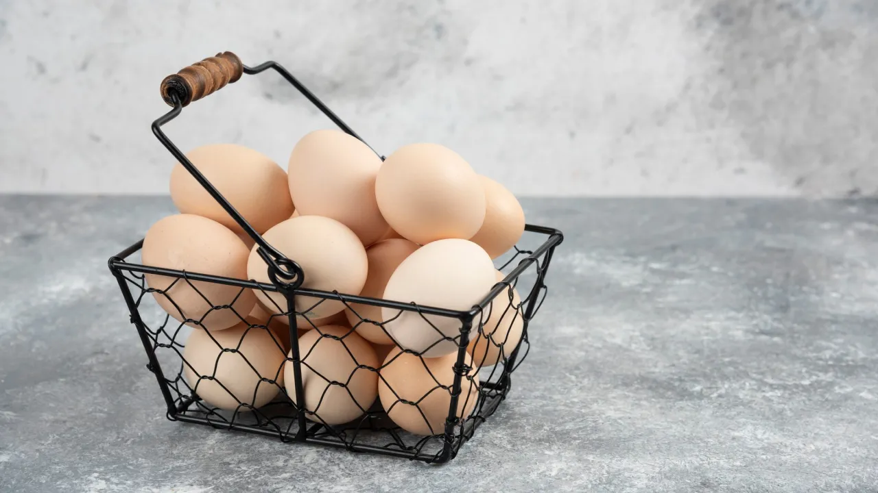 Ціни на яйця знову зросли: скільки коштує десяток у лютому 2026 року 