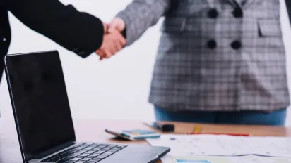 Ринок кандидата: названо професії, де в Україні платять найбільше через дефіцит кадрів - фото