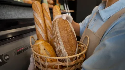 Нові цінники на хліб: чому українські пекарі змушені підняти вартість продукції вже у лютому - фото