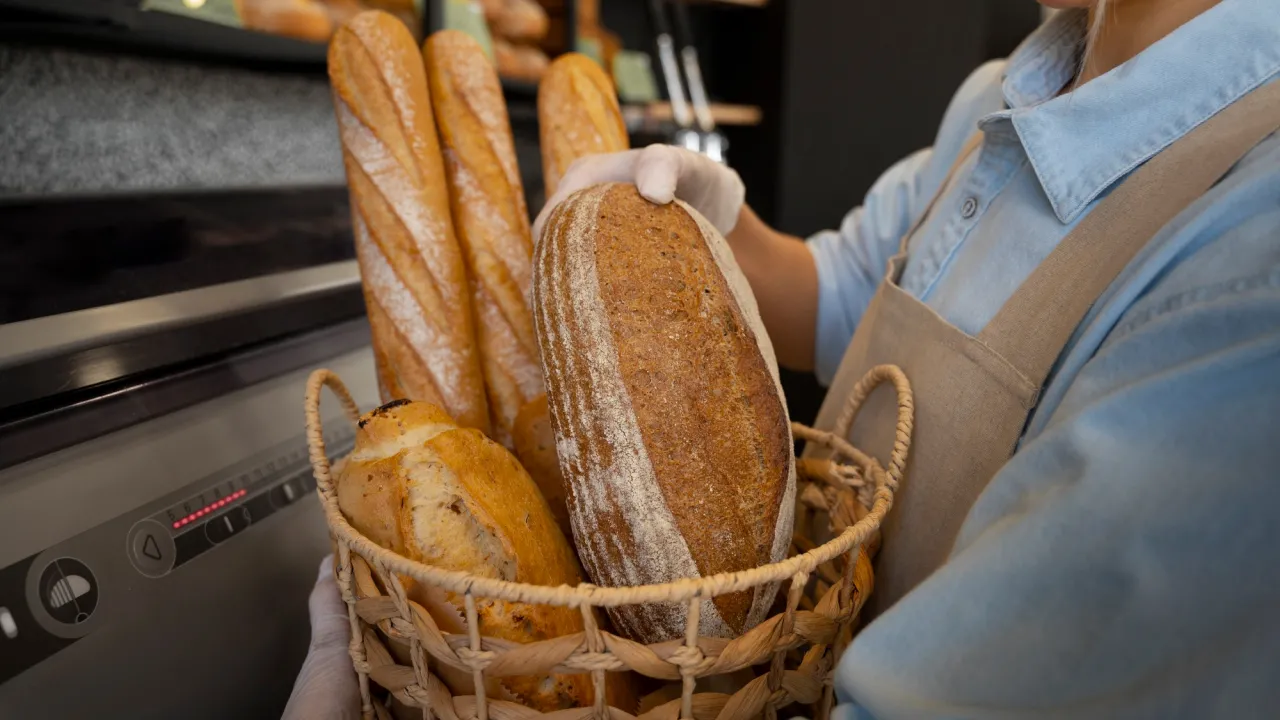 Нові цінники на хліб: чому українські пекарі змушені підняти вартість продукції вже у лютому 