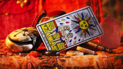 Гороскоп на 11 лютого 2026 року за картами Таро для всіх знаків Зодіаку - фото