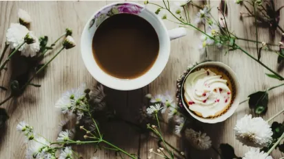 Чи можна пити каву під час вагітності: відповідь лікарів  - фото