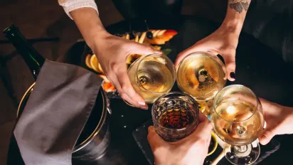 "Сухий закон" від Кабміну: в Україні затвердили жорсткий план боротьби з алкоголем - фото