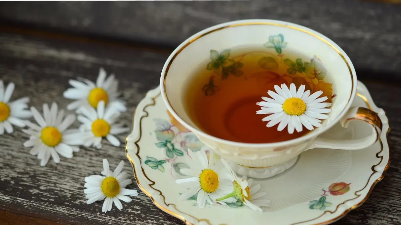 Як зменшити запалення без ліків: 5 найкращих чаїв від дієтологів  