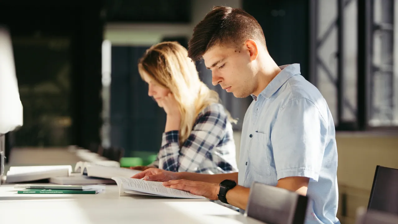 Чи можна вступити до аспірантури, якщо ви у розшуку ТЦК — пояснення адвокатів 