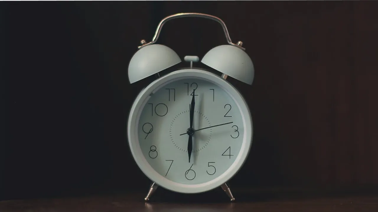 Перехід на літній час 2026: коли переводити годинники? 