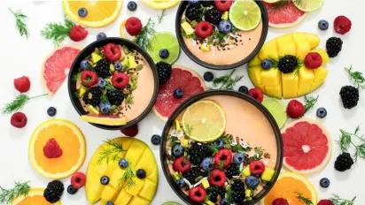 Секрет довголіття у тарілці: 5 найкращих фруктів з антиоксидантами для вашого здоров’я - фото