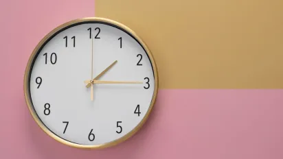 Літній час повертається: як підготуватися до переведення годинників у 2026 році - фото