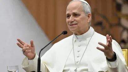 Штучний інтелект, TikTok та самотність молоді: жорстка настанова Папи Римського для священників - фото