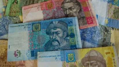 З 2 березня в Україні виходять з обігу старі купюри: які банкноти більше не приймуть - фото