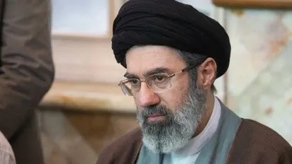 Новий верховний лідер Ірану: хто замінив убитого Хаменеї та що це означає для світу - фото