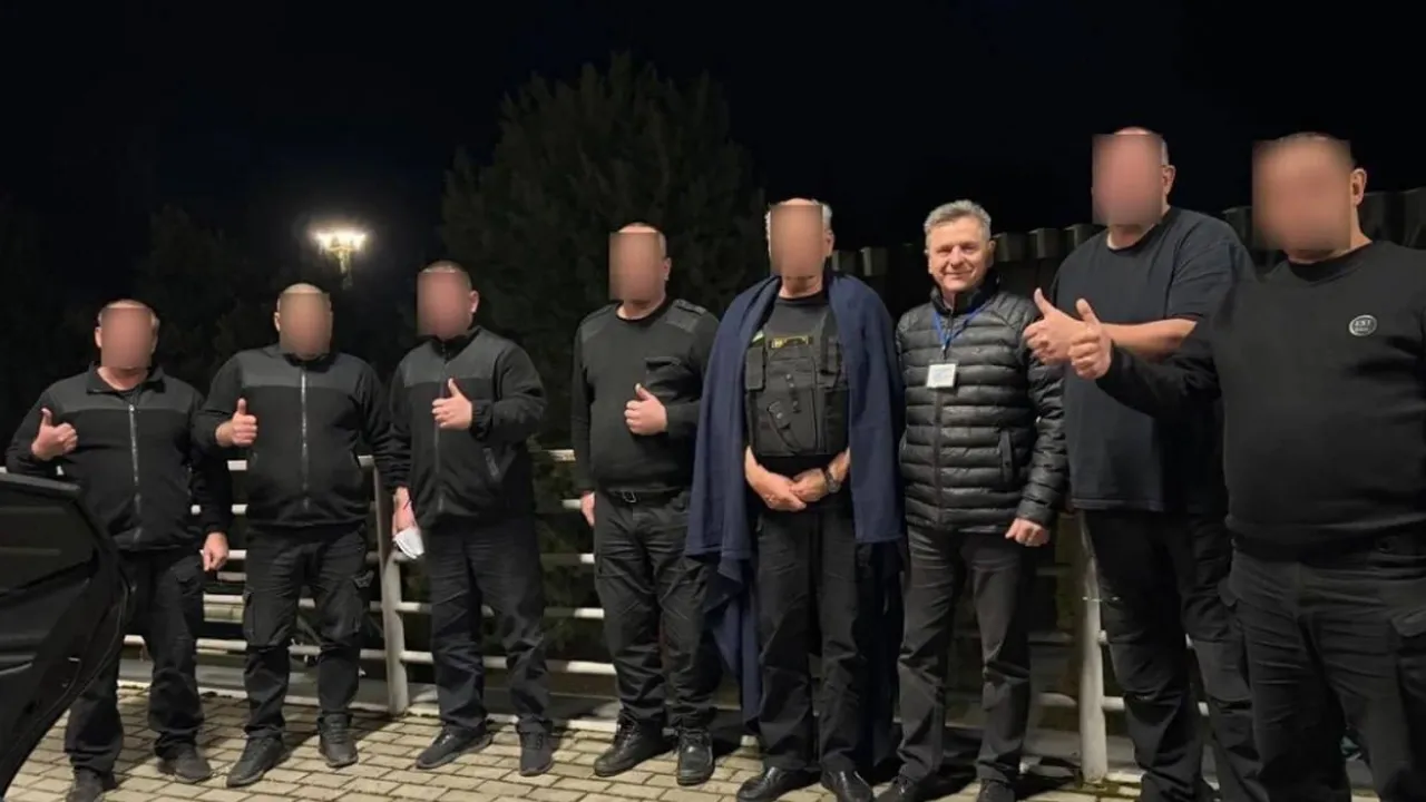 Викрадення під дулами кулеметів: МЗС розкрило шокуючі деталі знущань з українських інкасаторів в Угорщині 