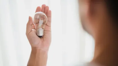 Українцям більше не доведеться перевіряти графіки: YASNO надсилатиме сповіщення про відключення світла - фото