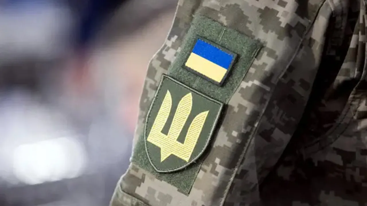 Без карток та водійських прав: у Раді обговорюють нові обмеження для ухилянтів та військових у СЗЧ 