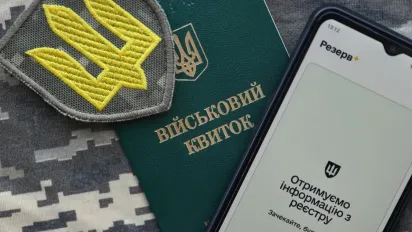 Почнуть штрафувати батьків? Що буде, якщо не стати на військовий облік у 17 років - фото