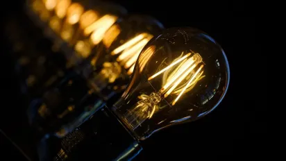 Нові тарифи на світло та газ: скільки доведеться платити українцям уже в червні - фото