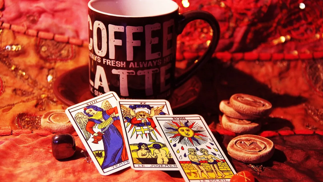 Гороскоп на 19 березня 2026 року за картами Таро для всіх знаків Зодіаку 