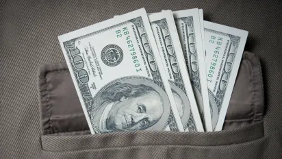 Мінімалка в Україні у доларах: порівняння з країнами ЄС - фото