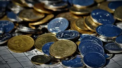 Нові податки від Мінфіну: як зміняться правила для ФОП, покупок на OLX та закордонних посилок - фото