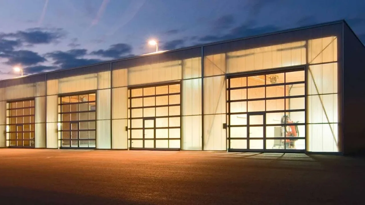 Як сучасні промислові ворота допомагають оптимізувати роботу підприємства? 