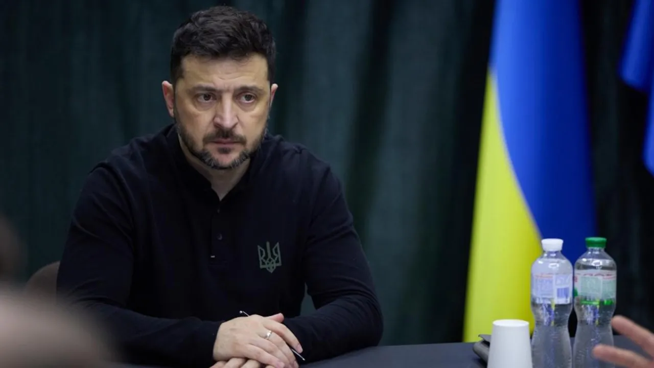 США поставили Україні ультиматум: гарантії безпеки будуть лише в тому випадку, якщо Київ віддасть путіну весь Донбас, — Зеленський. 