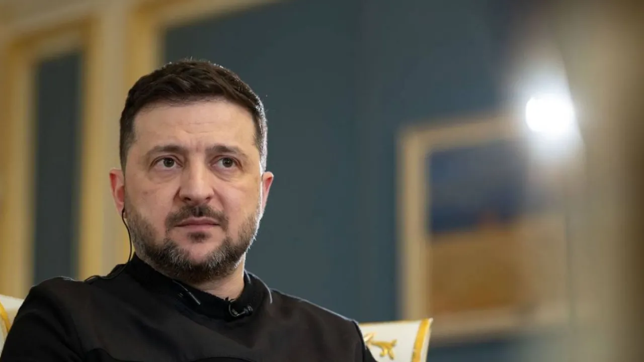 Cтало відомо, яку офіційну зарплату отримує Зеленський 
