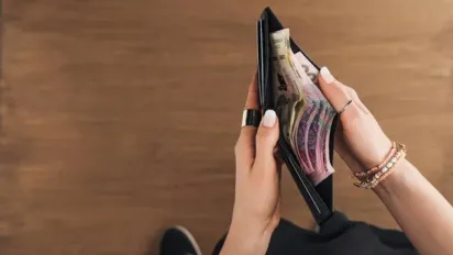 Замість десяти виплат — одна: у Мінсоцполітики назвали суму нової базової допомоги для українців - фото