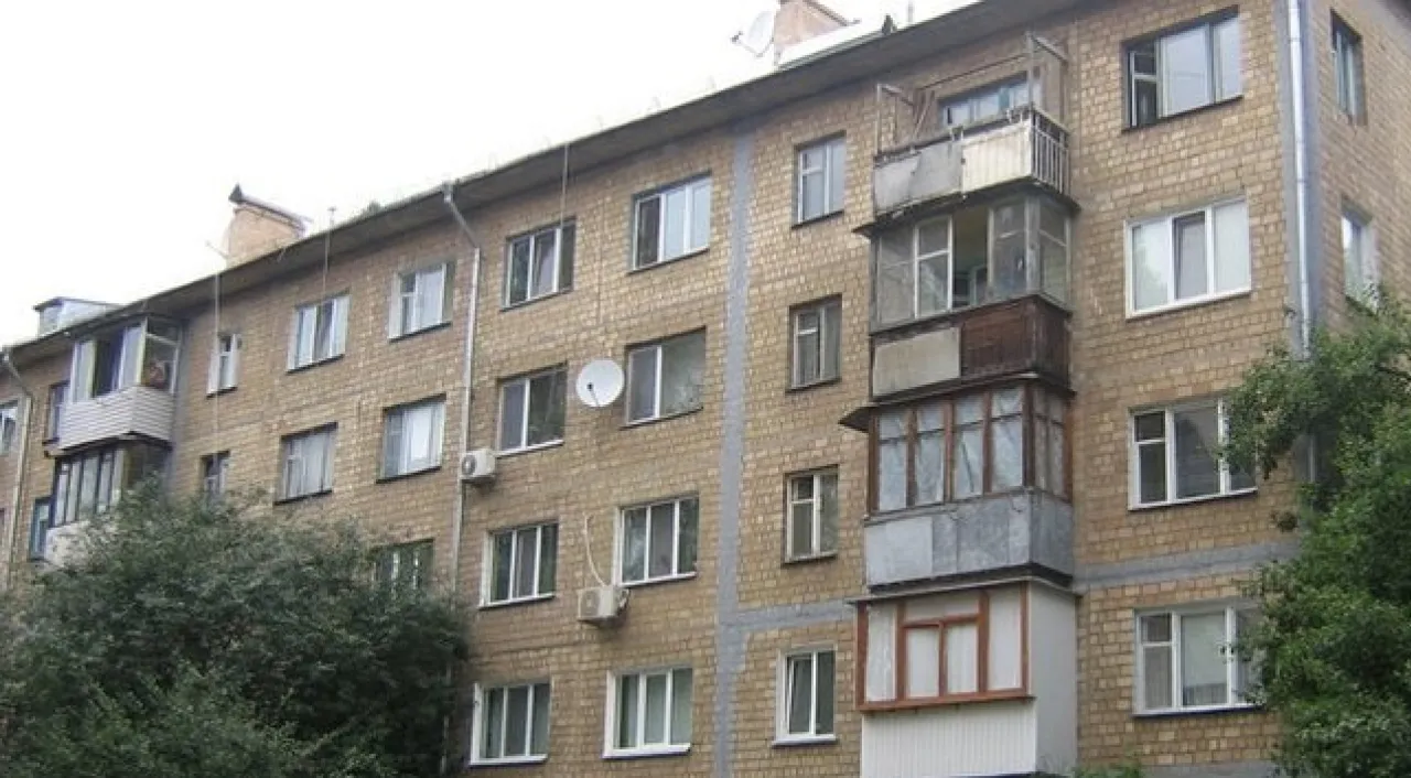 Кінець епохи хрущовок та сталінок: влада готує закон про масову реновацію та розселення аварійного житла 