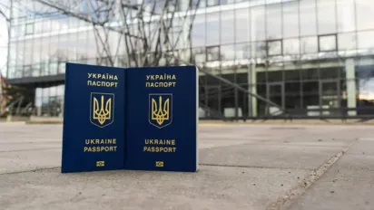 Близько 70 тисяч чоловіків могли виїхати за кордон із порушеннями: юрист назвав три категорії - фото