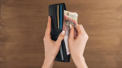 Мінімальна зарплата та прожитковий мінімум з 1 травня: скільки платитимуть українцям - фото