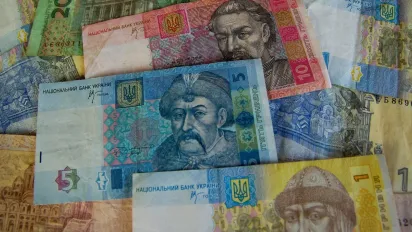 Які купюри більше не приймають у магазинах та транспорті: повний перелік - фото
