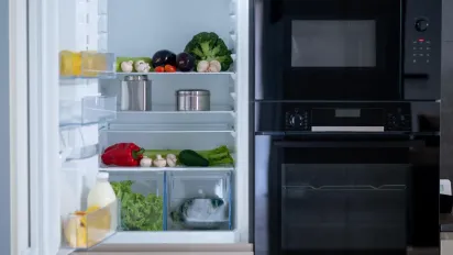 Чому продукти псуються швидше: перевірте свій холодильник за 10 секунд за допомогою паперу - фото