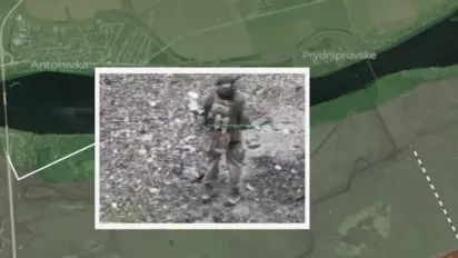 Поблизу Антонівського мосту українські морпіхи взяли у полон російських десантників - фото