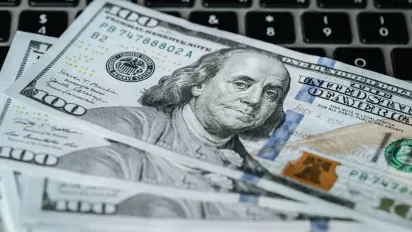 Що буде з курсом долара та євро в Україні: актуальний прогноз банкіра до 17 травня - фото