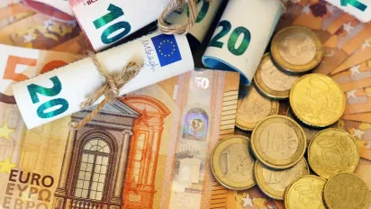 Банки готуються до зміни курсу долара: скільки коштуватиме валюта до кінця тижня - фото