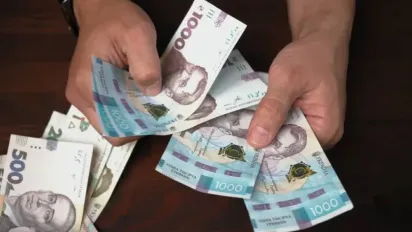 Українцям виплатять до 3100 гривень: хто отримає гроші в першу чергу - фото