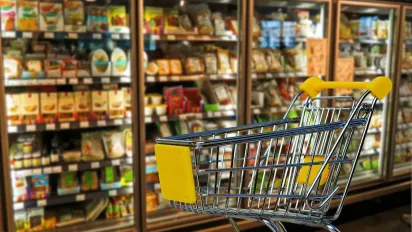 Безкоштовні продукти для населення: хто може отримати та куди треба звертатися - фото