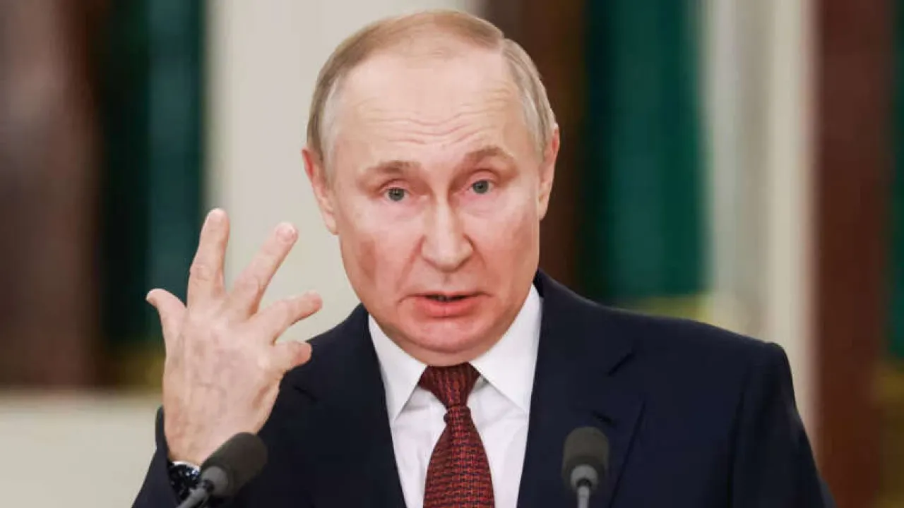 У путіна почали тряститися руки на зустрічі з президентом Казахстану (ВІДЕО) 