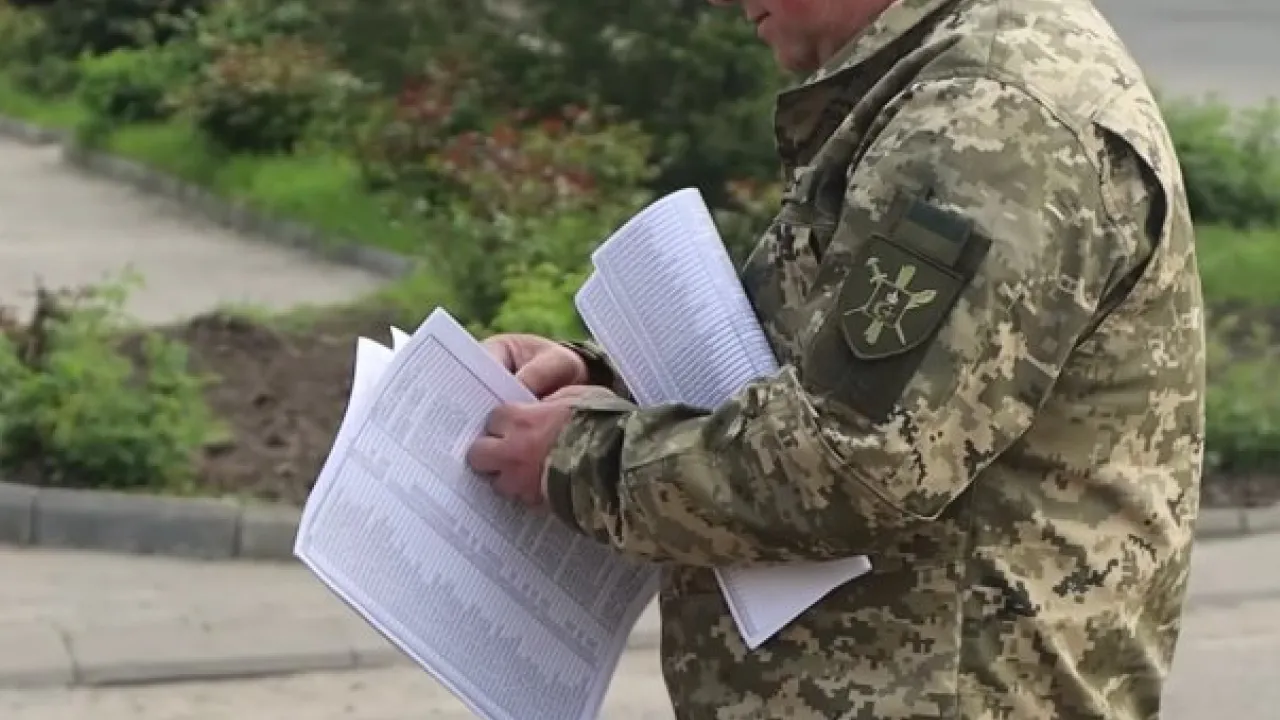 Затримання прямо на вулиці: у яких випадках ТЦК мають право діяти без перевірки документів  