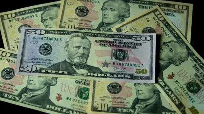 Курс валют в Україні 6 червня: скільки коштують долар і євро в обмінниках сьогодні - фото