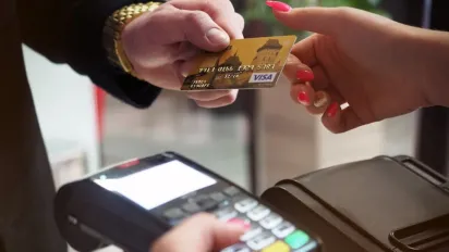 Відкрити рахунок у банку по-новому: в Україні готують жорсткі перевірки та додаткові документи - фото