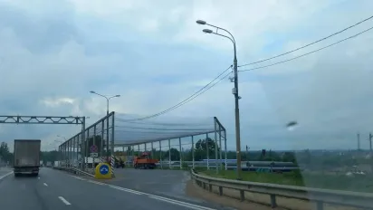 Параноя путіна: резиденцію на Валдаї обнесли антидроновими сітками - фото