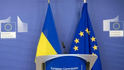 Україна побоюється, що її заявка до ЄС може бути відкладена: у Politico назвали причини - фото
